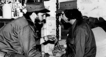 Fidel Castro y Ernesto 'Che' Guevera tras la caída de Batista
