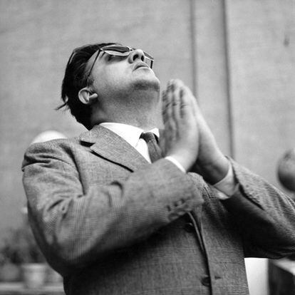 Federico Fellini, marzo de 1955 (colección particular), imagen de la exposición El circo de las ilusiones.