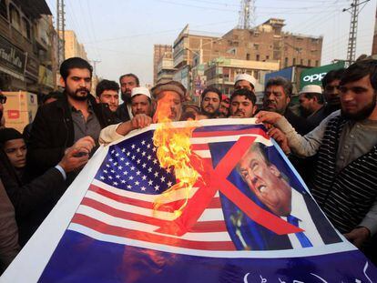 Protestas contra Trump este viernes en Peshawar, Pakist&aacute;n