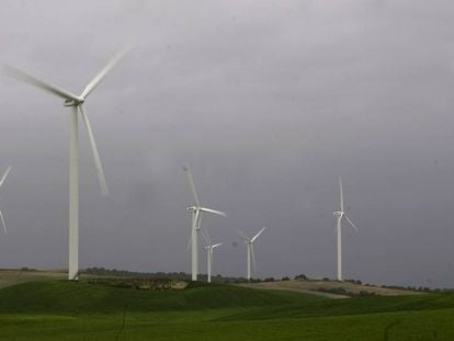 Aerogeneradores del parque eólico de la comarca de La Janda (Cádiz).