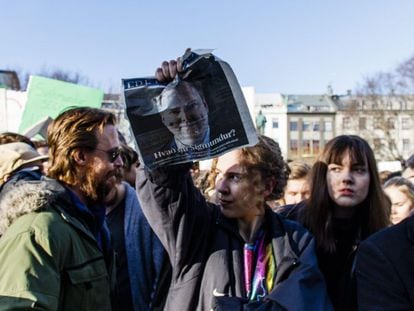 Manifestación en Reykjavik contra el primer ministro.