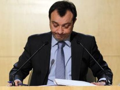 Manuel Cobo, ayer durante la rueda de prensa en la que anunció su dimisión como vicealcalde.