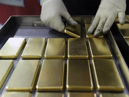 El precio del oro ha cerrado 2018 por encima de 2.800 dólares por onza.