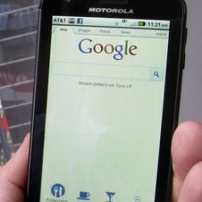 Google compra Motorola Mobility y presiona a Apple, Nokia y Microsoft
