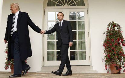 El presidente de EE UU, Donald Trump, y su homólogo francés, Emmanuel Macron, en la Casa Blanca en abril. 