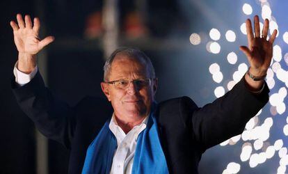 Pedro Pablo Kuczynski hace campaña en Lima