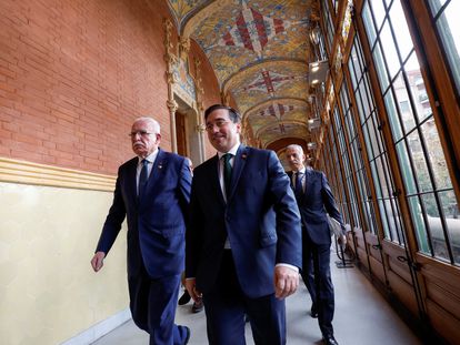 El ministro de Asuntos Exteriores, UE y Cooperación José Manuel Albares, junto a Riyad Al-Maliki, ministro de Asuntos Exteriores de Palestina, en la reunión ministerial de la Unión por el Mediterráneo, este lunes.