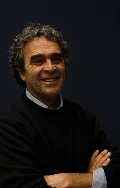 Sergio Fajardo, este sábado en la Feria del Libro de Guadalajara (FIL).