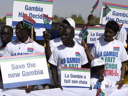 Concentraci&oacute;n por la democracia en Gambia y para que se respete el resultado electoral en Dakar, el s&aacute;bado.