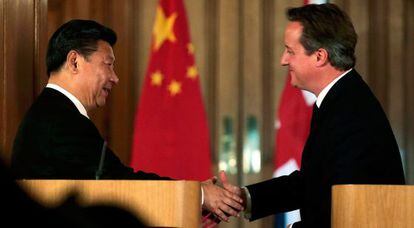 Xi Jinping y David Cameron, en el 10 de Downing Street.