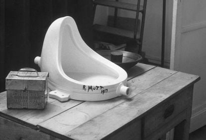 La fuente, urinario atribuido a Duchamp.
