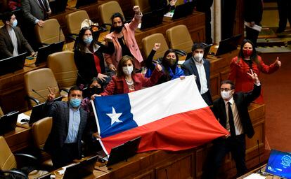 Miembros de la Cámara de Diputados y Diputadas en Valparaíso, 2020.