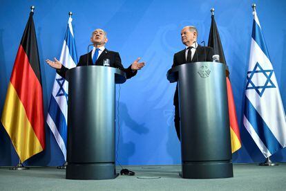 Netanyahu (izquierda) y Scholz, este jueves en Berlín.
