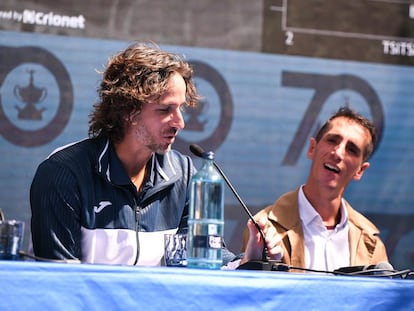 Feliciano López, durante un acto junto al atleta Àlex Roca en las instalaciones del Godó. / @BCNOPENBS