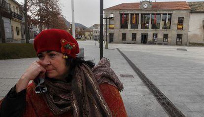 Odalys Chamizo, traductora cubana de 52 años, intentó empadronarse el pasado jueves en el Ayuntamiento de Robledo de Chavela (en la fotografía) pero se le denegó el trámite por no tener trabajo, pese a que dice que los servicios sociales conocen su difícil situación económica y familiar. En paro desde 2009, sólo ingresa la ayuda de 426 euros.