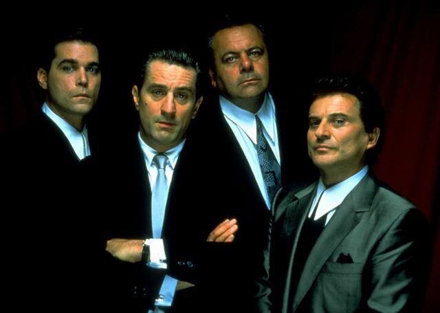 Desde la izquierda, Ray Liotta, Robert de Niro, Paul Sorvino y Joe Pesci, en 'Uno de los nuestros' del director Martin Scorsese.