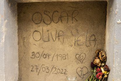 Bóveda donde fue sepultado Óscar Oliva Yela, asesinado en la vereda El Remanso, del municipio de Puerto Leguízamo, zona fronteriza con Ecuador.