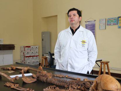 Jairo Vivas, médico forense.