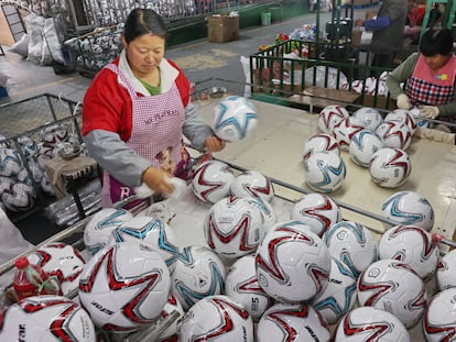 Una fábrica de balones en la provincia china de Jiangsu el pasado 29 de noviembre.