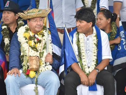 Luis Arce y Evo Morales, durante un acto del Movimiento al Socialismo (MAS), el pasado mes de marzo.