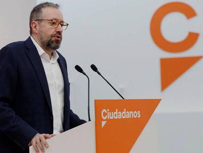 El portavoz parlamentario de Ciudadanos, Juan Carlos Girauta, durante la rueda de prensa que ha ofrecido este lunes tras la reunión del Comité Permanente del partido.