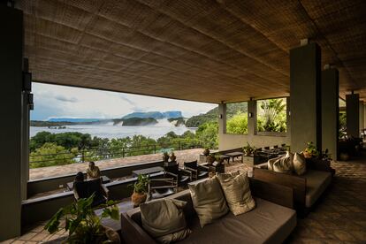 Vistas desde el 'lobby' del Campamento Canaima, en el parque nacional Canaima (Venezuela).