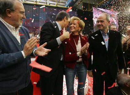 Solbes, Zapatero, Fernández de la Vega y Chaves, al final del acto.