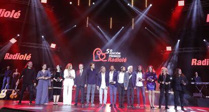Los premiados en la 5ª edición de la gala Radiolé, la noche del jueves en Sevilla.