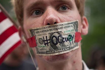 Un manifestante del movimiento Ocupa Wall Street.