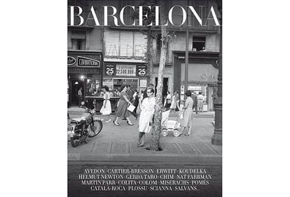 La espectacular imagen 'Las Ramblas y Karin' sirve como portada al libro, editado por La Fábrica y el Ajuntament de Barcelona, que recorre en imágenes la vida de la ciudad desde 1855 hasta la actualidad.