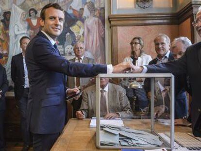 El presidente culmina con la victoria en las legislativas la transformación del paisaje político francés