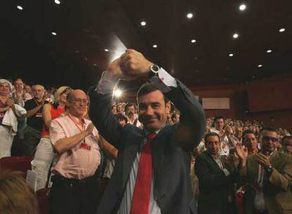 Tomás Gómez, nuevo secretario general del PSM, después de conocer su victoria.