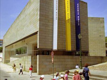 Fachada del Centro Galego de Arte Contemporánea.