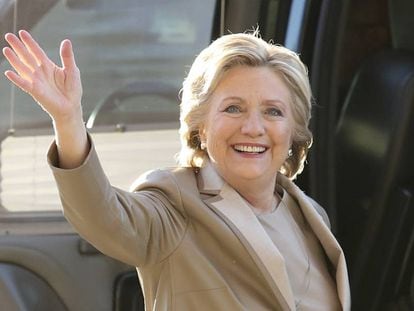 Clinton, el d&iacute;a de las elecciones, en 2016