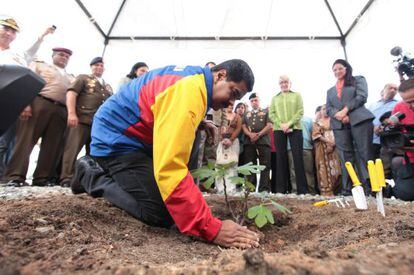 Ceremonia para conmemorar los tres meses de la muerte de Chávez.