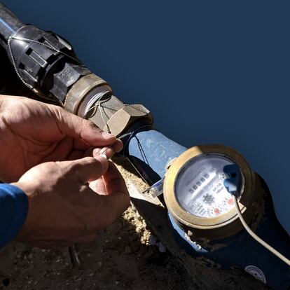 A la caza de los pozos ilegales de Doñana 