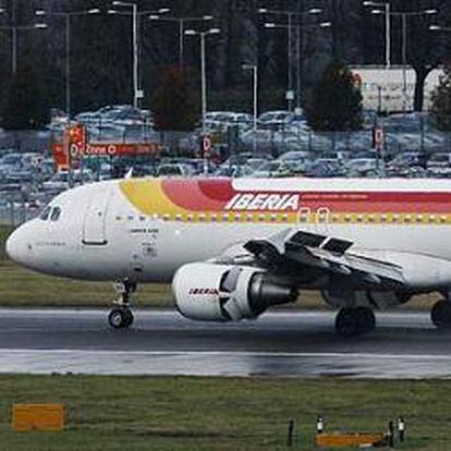 Los sindicatos de Iberia cierran filas en torno a la fusión con British Airways