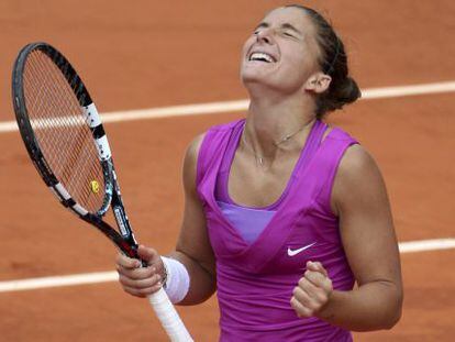 Sara Errani, tras imponerse en la semifinal de Roland Garros. 