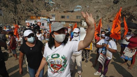 La candidata Keiko Fujimori participa en un acto de campaña el 25 de marzo de 2021 en Lima.