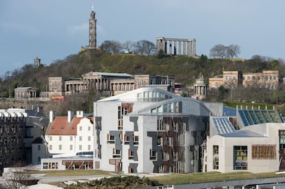 El parlamento escocés de Holyrood, Edimburgo, disfruta hoy del prestigio casi unánime que suele reservarse para las obras maestras.