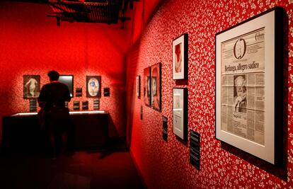 Una imagen del espacio fetichista de la exposición de Berlanga en Caixaforum.