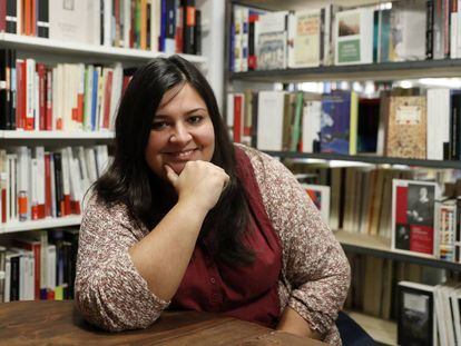 Elena Flores, presenta en La Libreria, el poemario &#039;Redes&#039;.