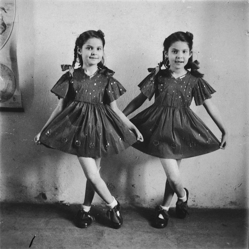 Dos de las gemelas con las que experimentó Josef Mengele.