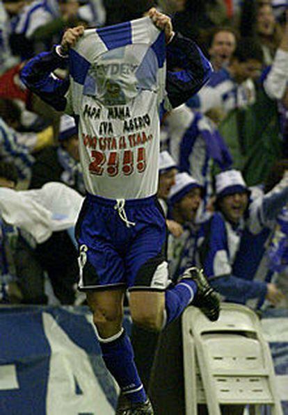 Sergio, celebrando su gol ayer en el Bernabéu.