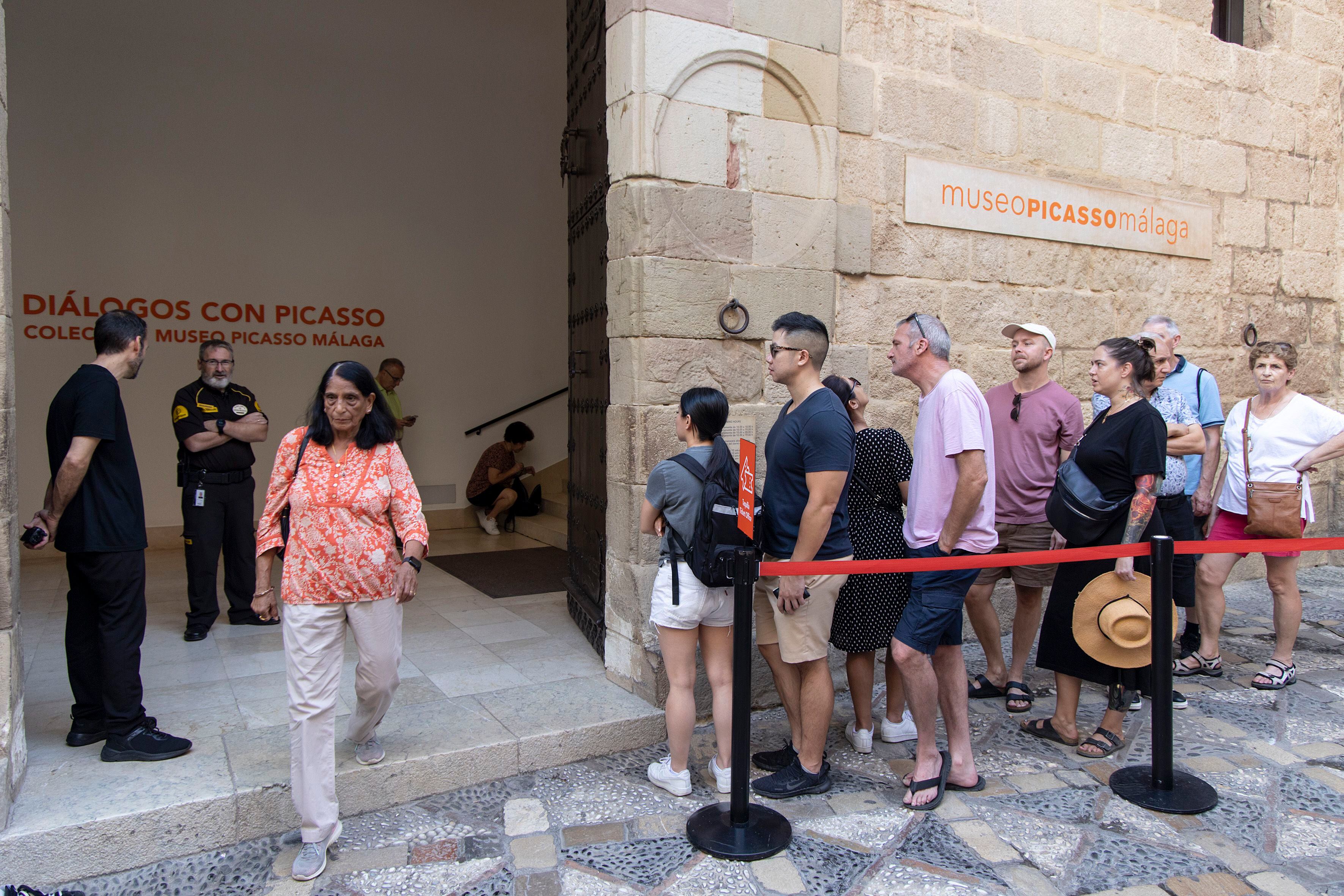 Visitantes en el Museo Picasso de Málaga en el pasado mes de agosto.