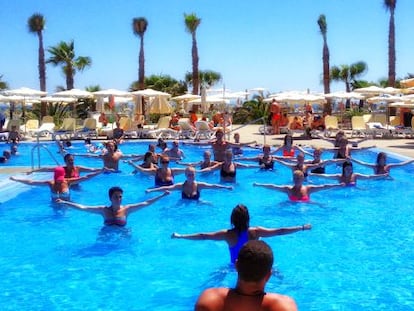 Piscina del ClubHotel Riu Gran Canaria, en Costa Meloneras.