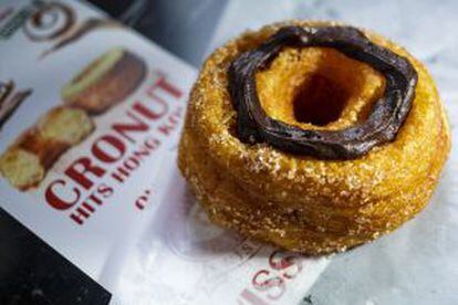 Un 'cronut', mezcla de cruasán y donut.