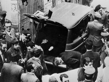 El cadáver de Aldo Moro, hallado en mayo de 1978 en el maletero de un coche en Roma tras ser asesinado por las Brigadas Rojas.