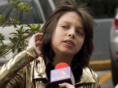Decenas de pequeños actores, de entre 9 a 15 años, acuden a un  casting  para interpretar al cantante mexicano en la serie sobre su vida