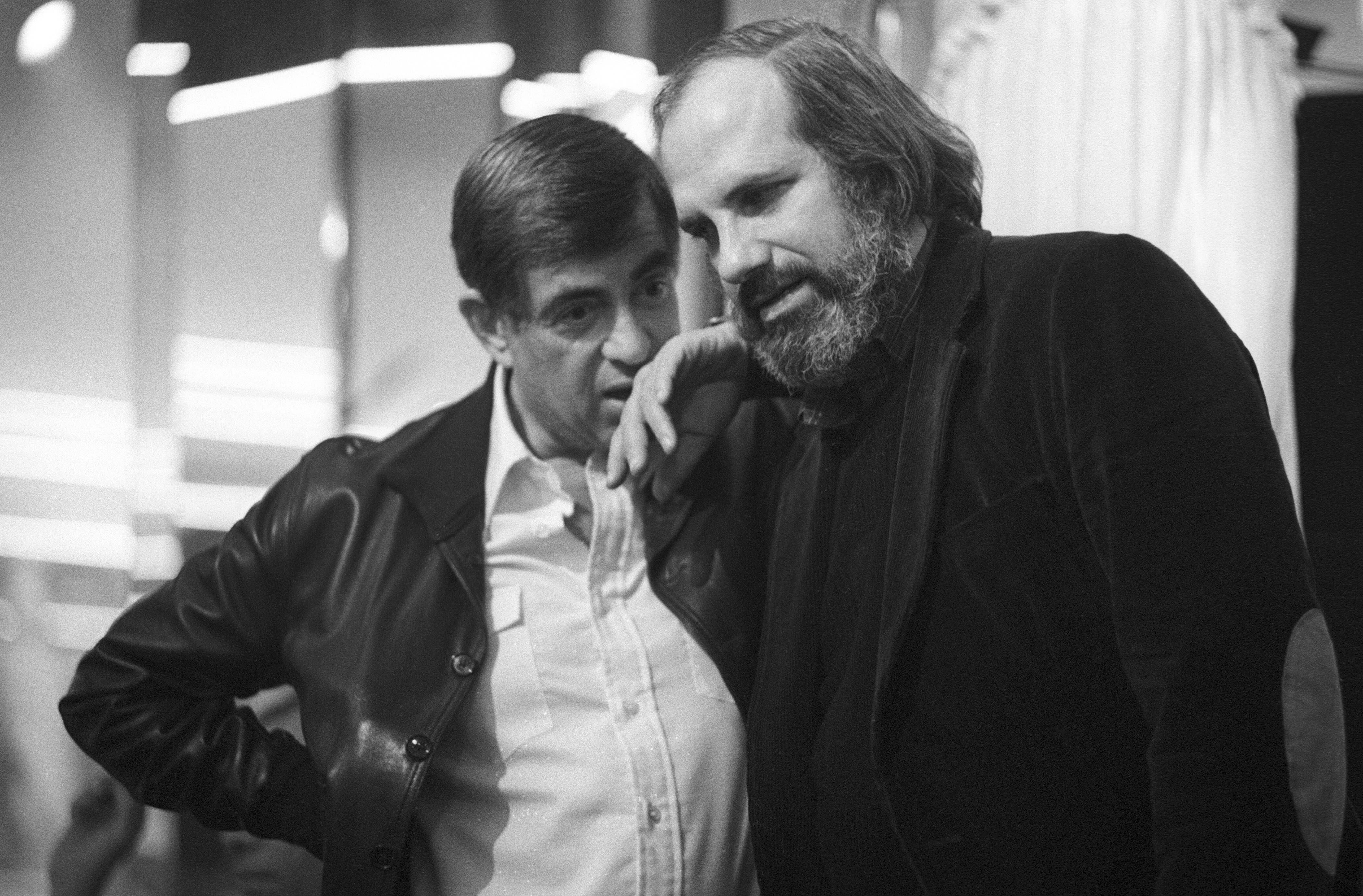 El productor Martin Bregman y el director Brian De Palma durante el rodaje de 'Scarface' (1983).